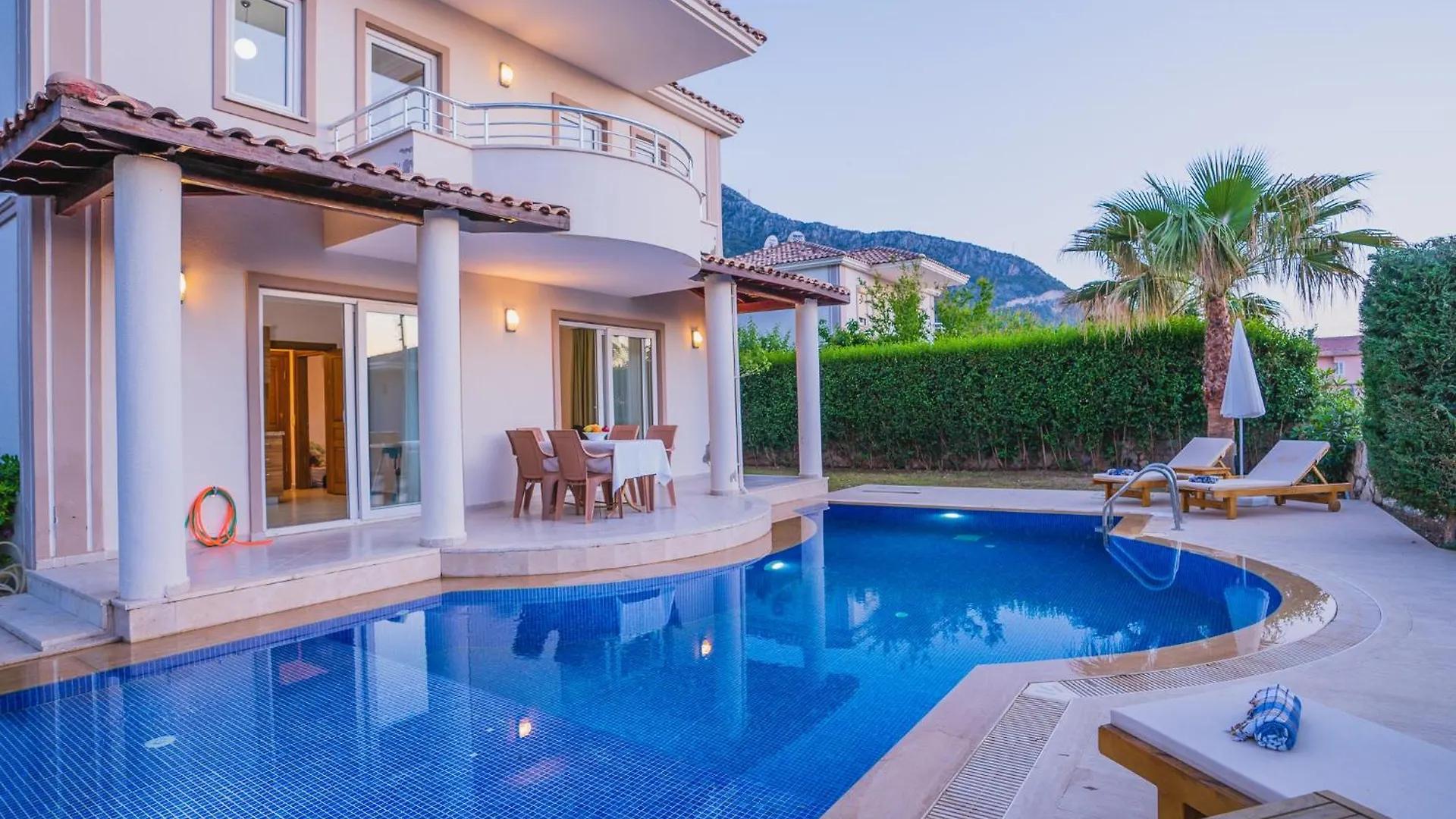 Fethiye Ovacikta 3+1 Oezel Havuzlu Villa Royal 15