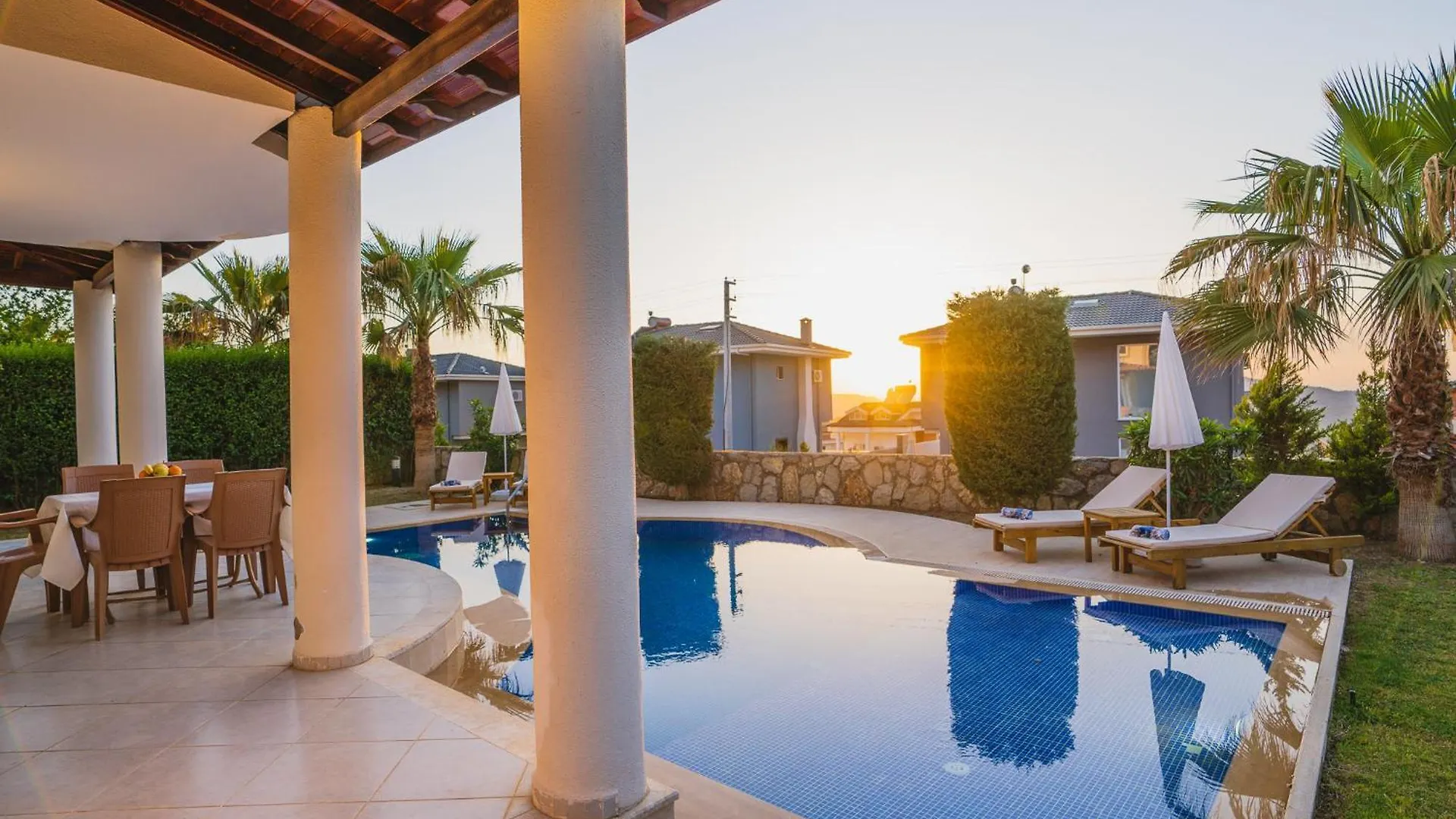 Fethiye Ovacikta 3+1 Oezel Havuzlu Villa Royal 15