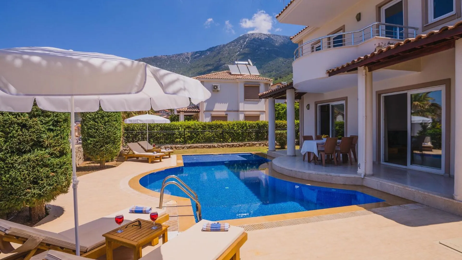 Fethiye Ovacikta 3+1 Oezel Havuzlu Villa Royal 15