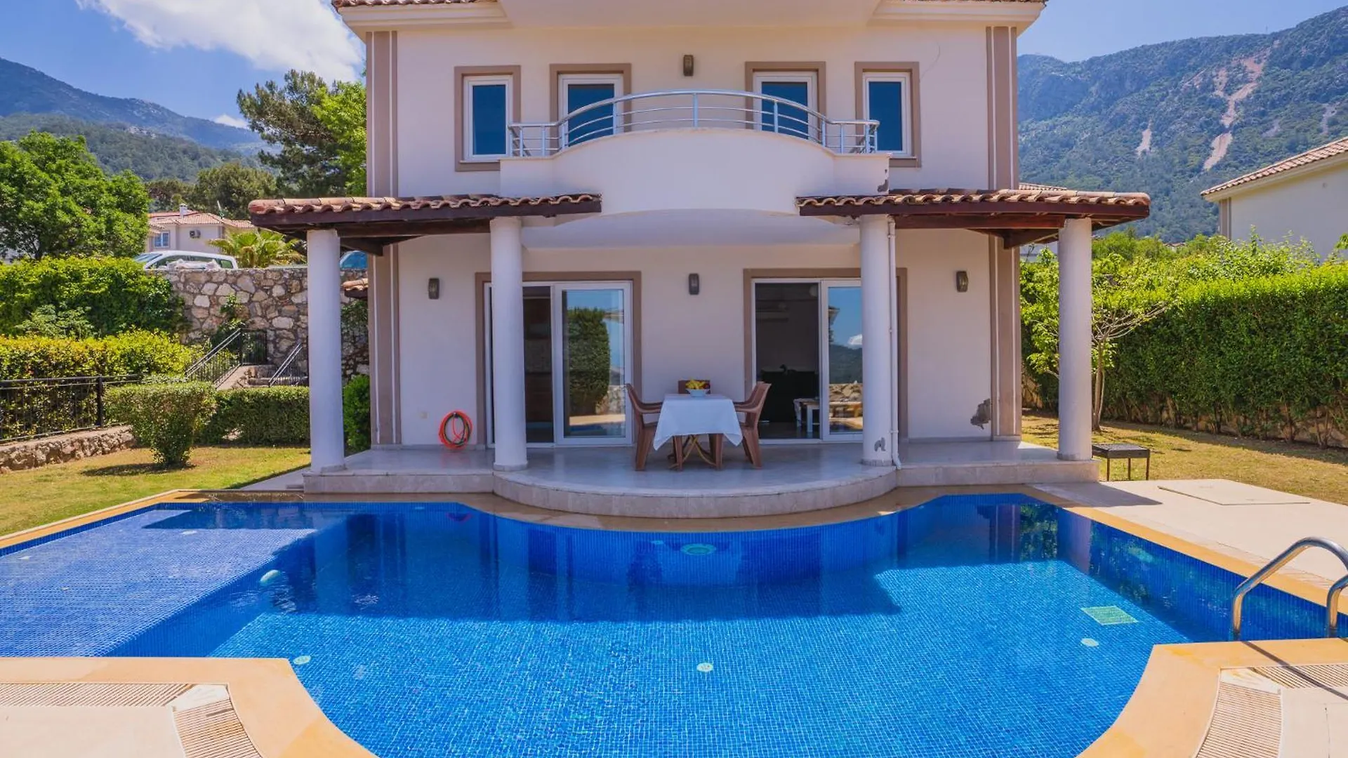 Fethiye Ovacikta 3+1 Oezel Havuzlu Villa Royal 15